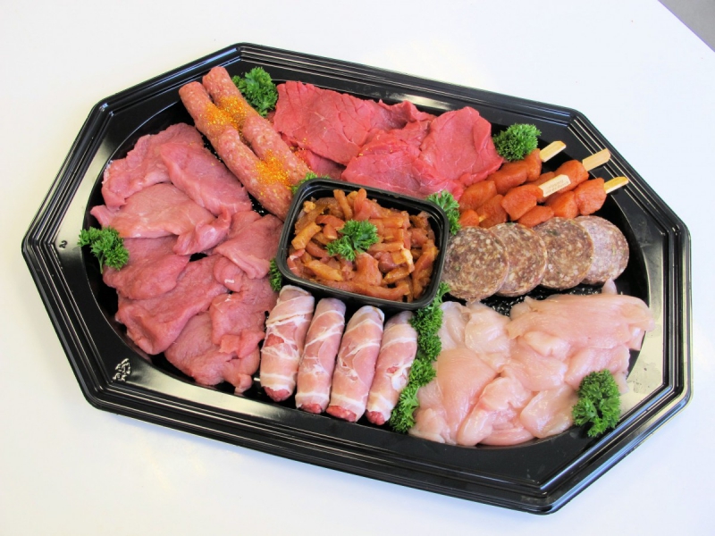 boucherie-RIANS-min_gourmet_butcher_shop_supermarket_meal_party-766119